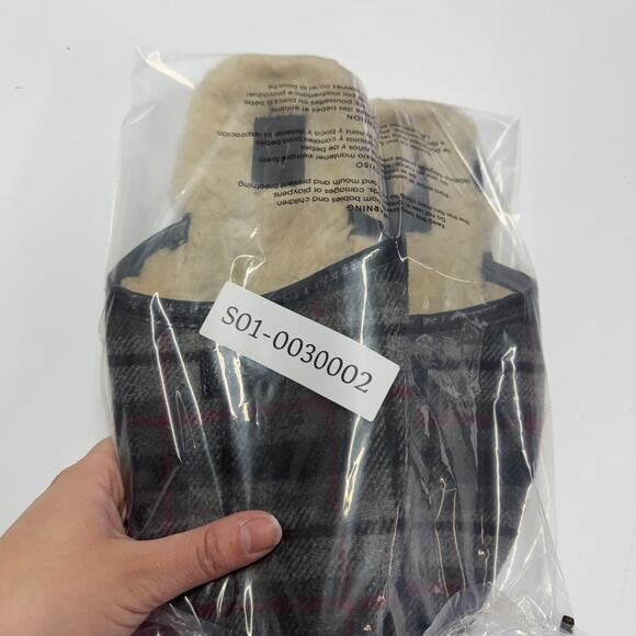 UGG Slippers Mens 12 Grey Plaid Scuff Tartan Fleece Lined - Picture 11 of 11